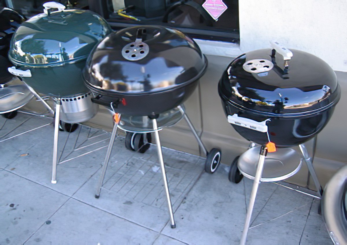 Charcoal Grill Buying Guide 2022