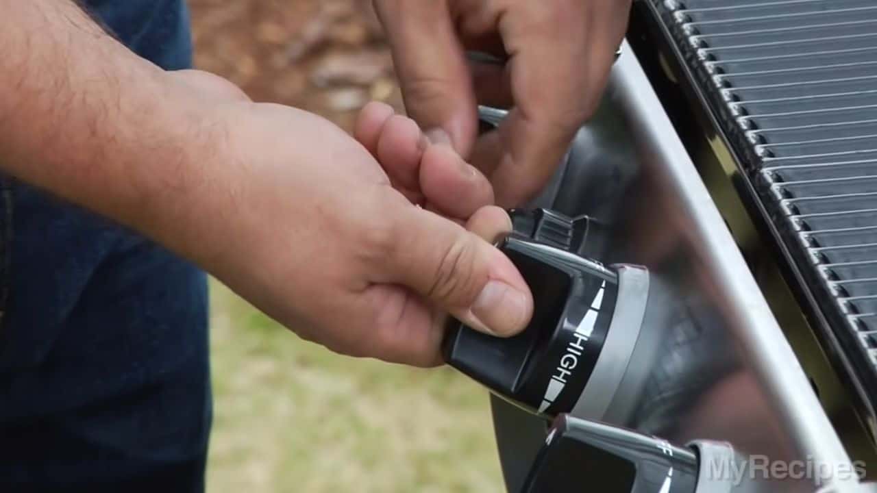 How to Light a Gas Grill (2022 Quick Guide) Flame Gorilla