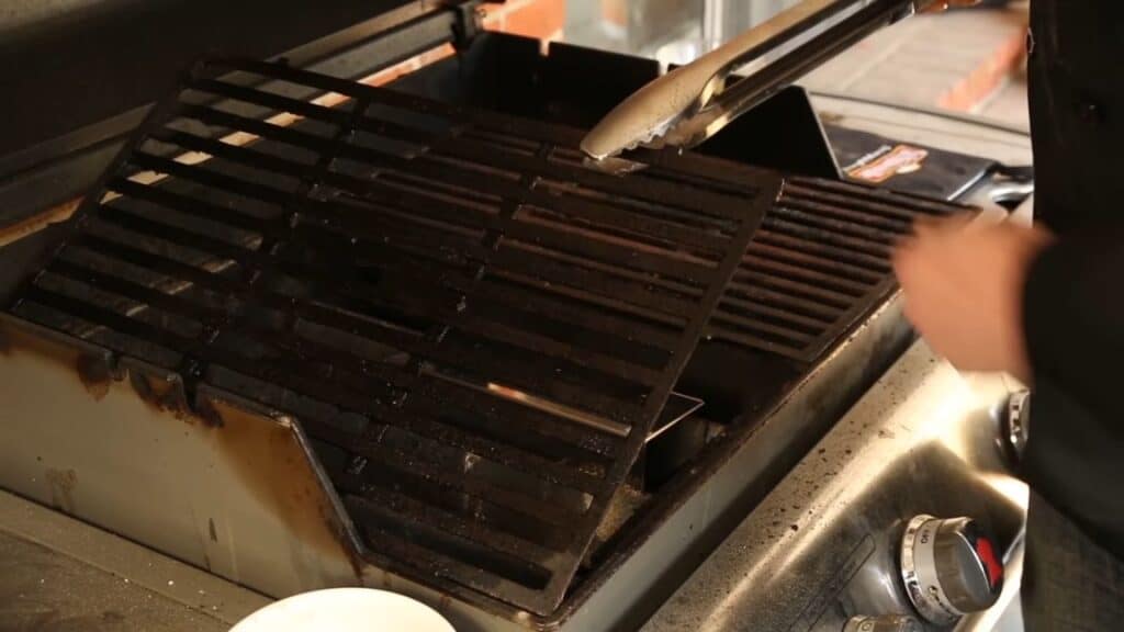 How to Smoke Meat on a Gas Grill (Easy and Simple) Flame Gorilla